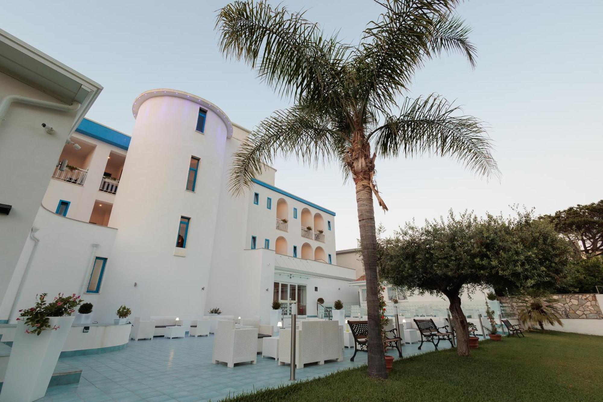 Hotel Poseidonia Mare Paestum Exterior photo