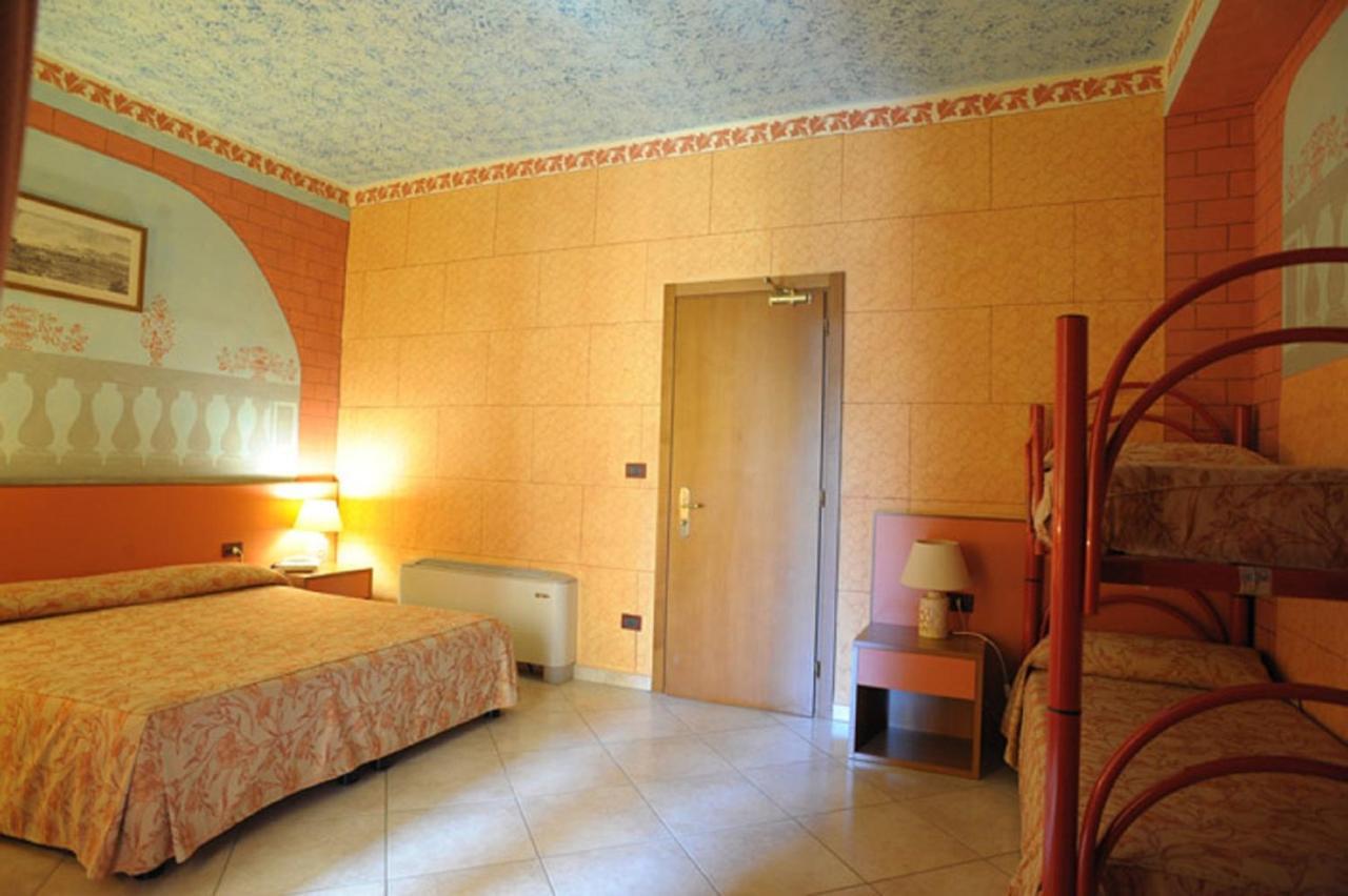 Hotel Poseidonia Mare Paestum Room photo