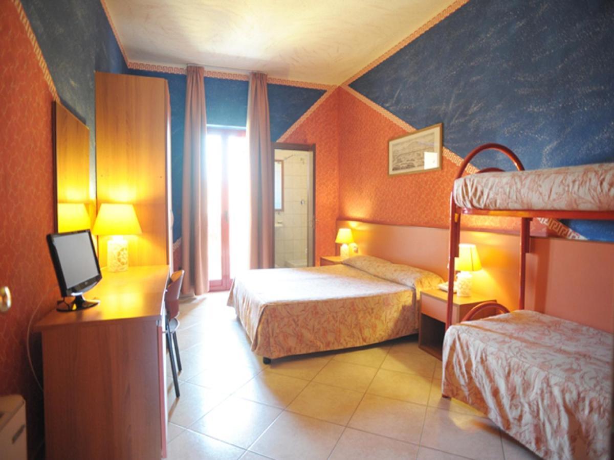 Hotel Poseidonia Mare Paestum Room photo